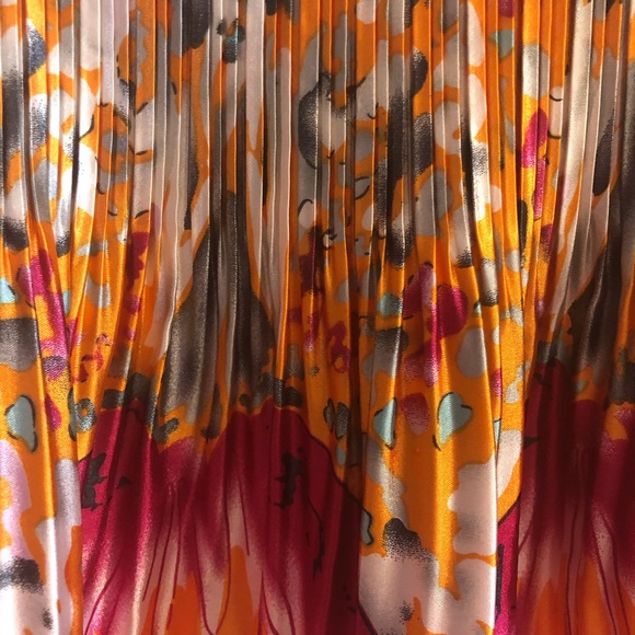 Satin Accordion Fold Shirt - Picture 7 of 7